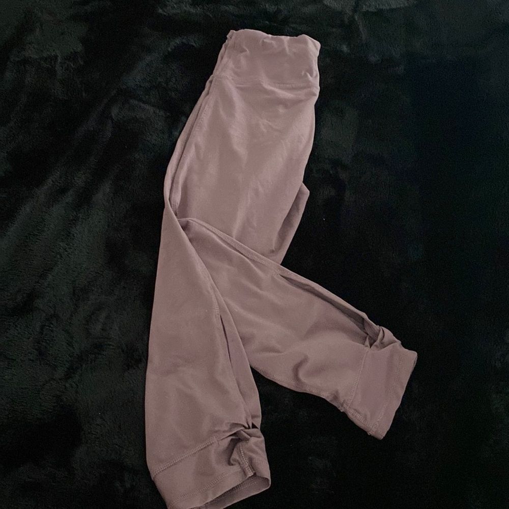 Lavender-Purple C9 by Champion Mid Calf Workout Leggings Sz Medium